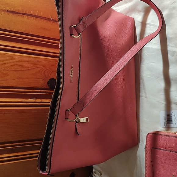 Set of coach wallet n tote light pink 🩷 - Picture 3 of 4